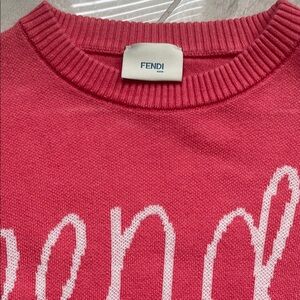 Fendi Pink Crew Neck Sweater with Ribbed Design authentic